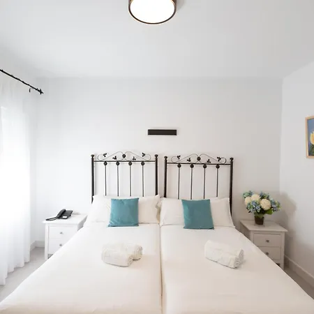 Mediterráneo Hotel *