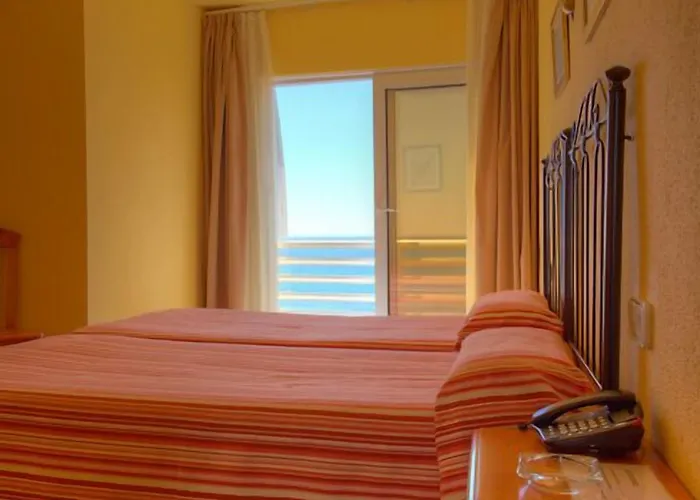 Mediterraneo By Croma فندق إِستيبونا
